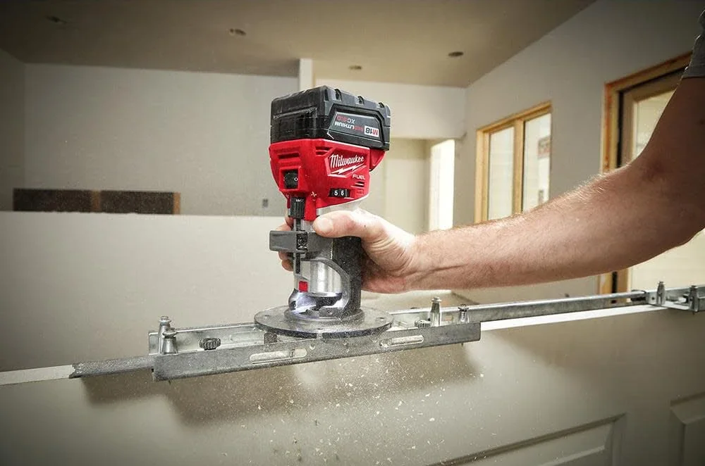 Milwaukee M18 FTR/2723 Electric Trimmer M18 FUEL™ Brushless Cordless Compact Router MILWAUKEE 18V Lithium Power Tools